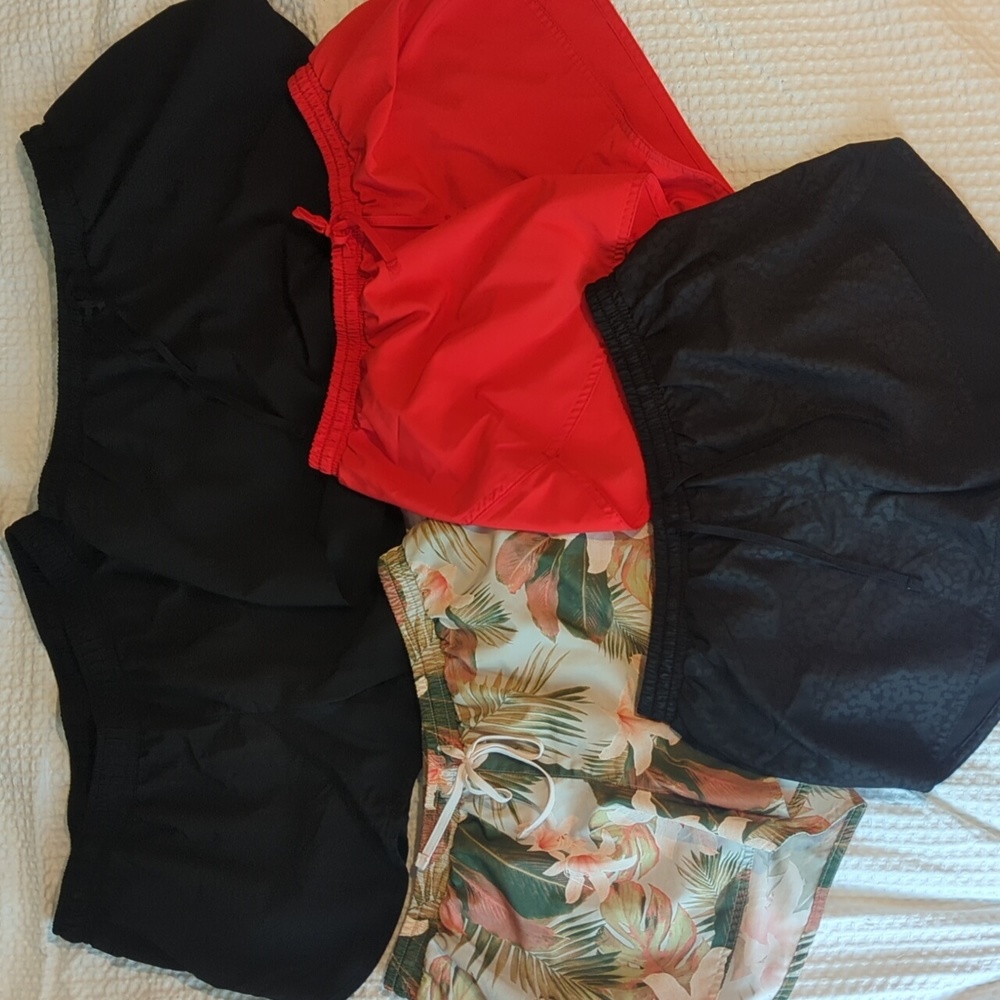Set of 5 Old Navy Dolphin Hem Shorts